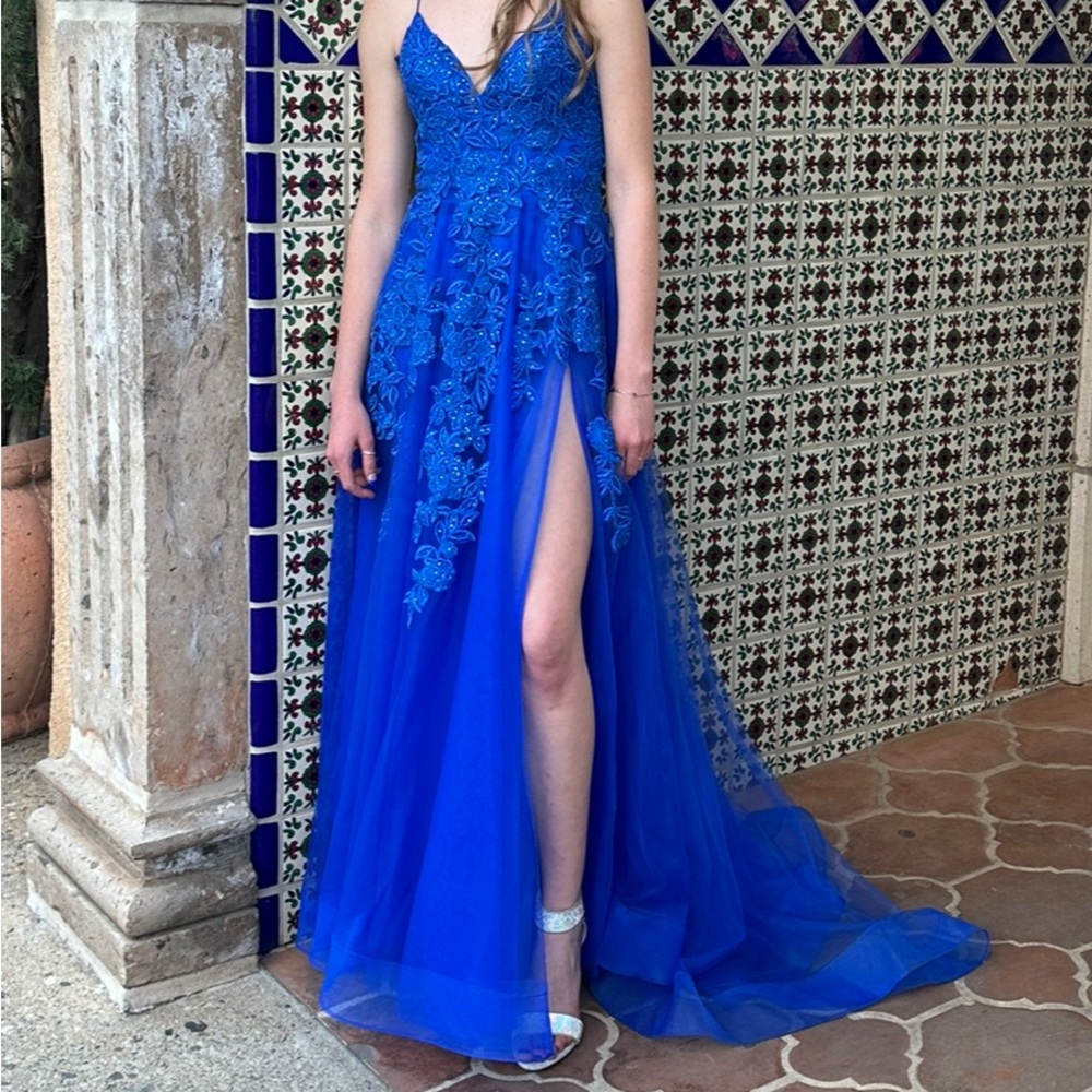 Amelia Couture Formal Prom Dress size 4